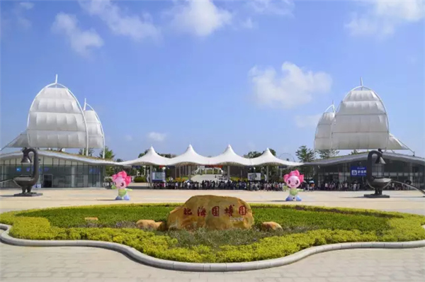 �������V������������