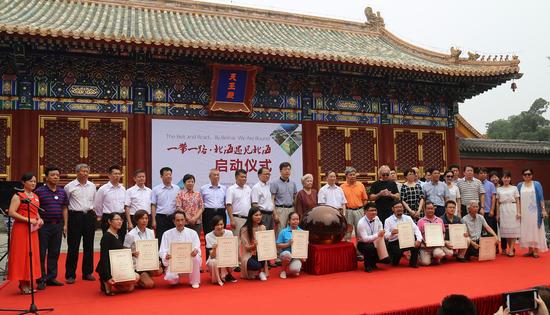 �����������V������������