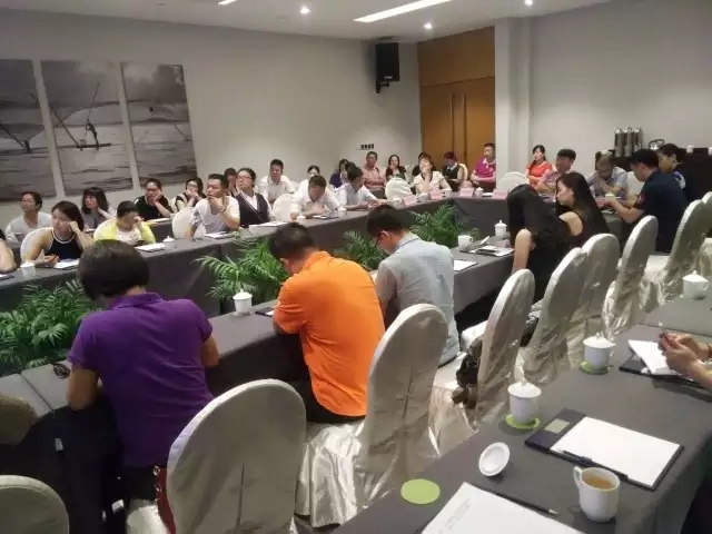 �������F�(y��ng)���V������������