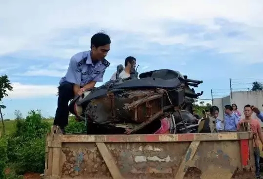 �������ލu���V������������