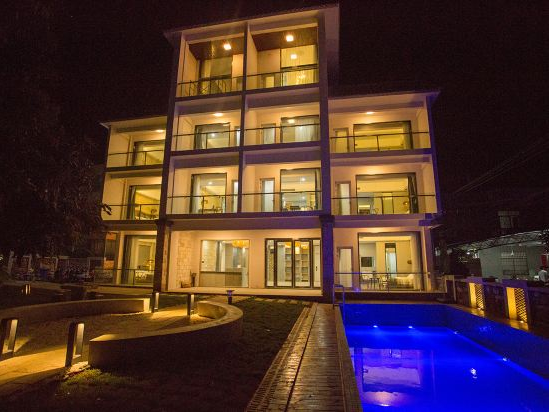 ����������