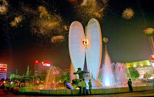 �������V��